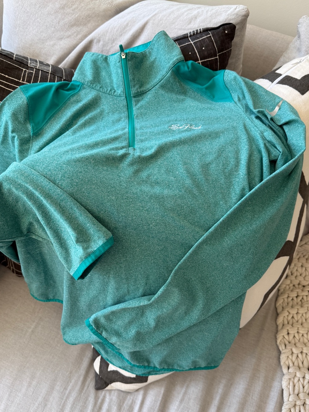 Nike Golf Dri-Fit Sea Island Logo Women’s Workout Quarter Zip. Teal. Large